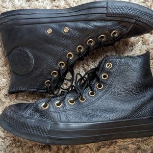 Black leather converse